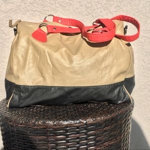 Color block tan, black & red bag
